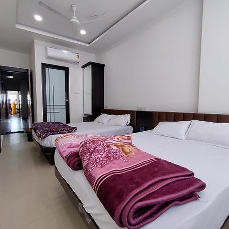 Hotel Jyoti Shree Ujjain Buitenkant foto