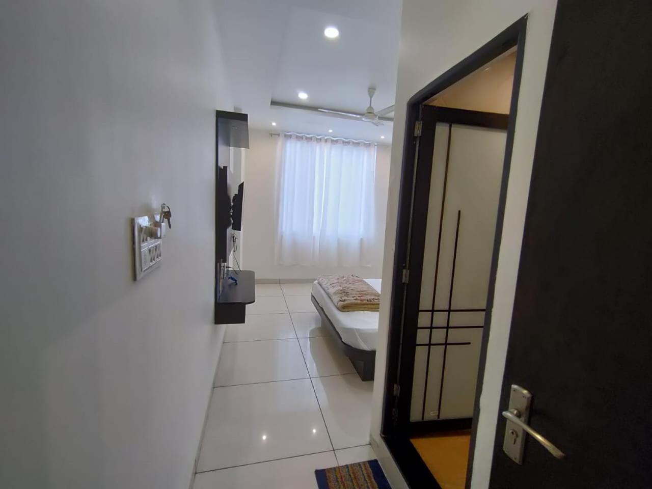 Hotel Jyoti Shree Ujjain Buitenkant foto